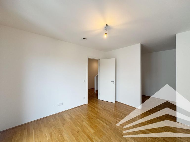 Schlafzimmer inkl. Schrankraum