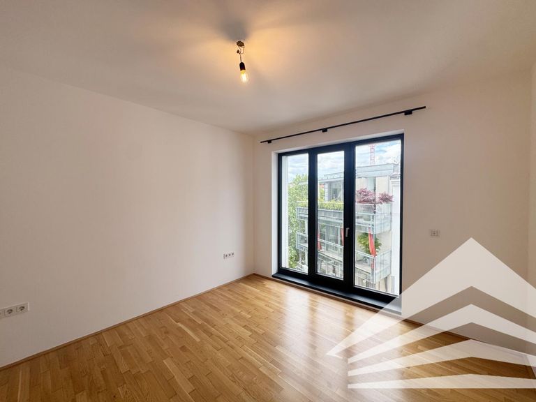 Schlafzimmer inkl. Schrankraum