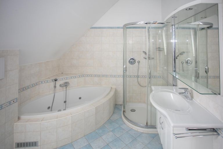 OG_Badezimmer Ansicht 1