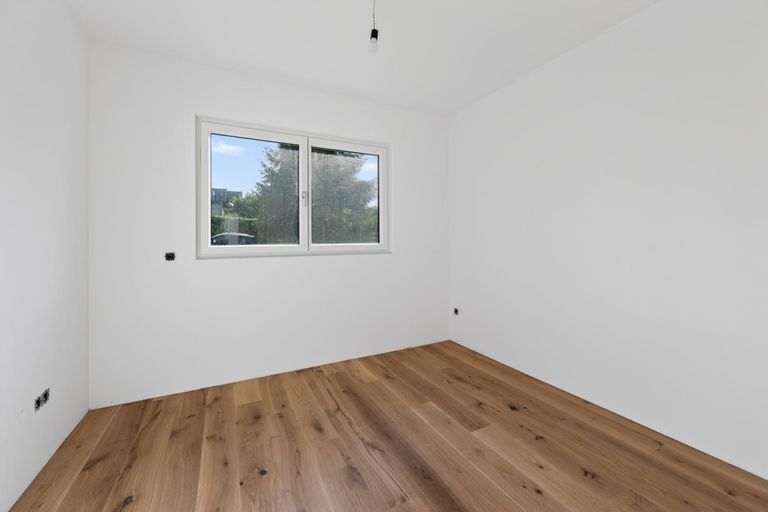 Büro EG
