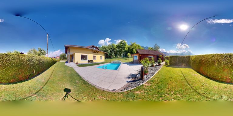 Pool und Terrasse