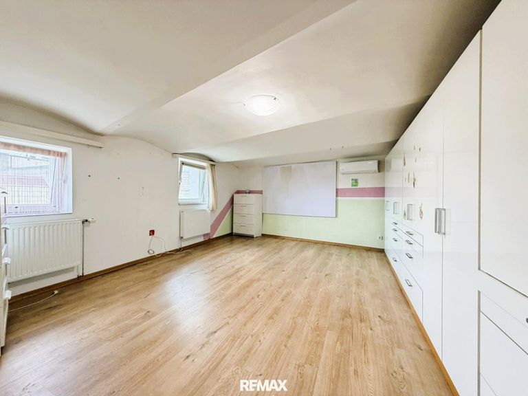 16 Schlafzimmer