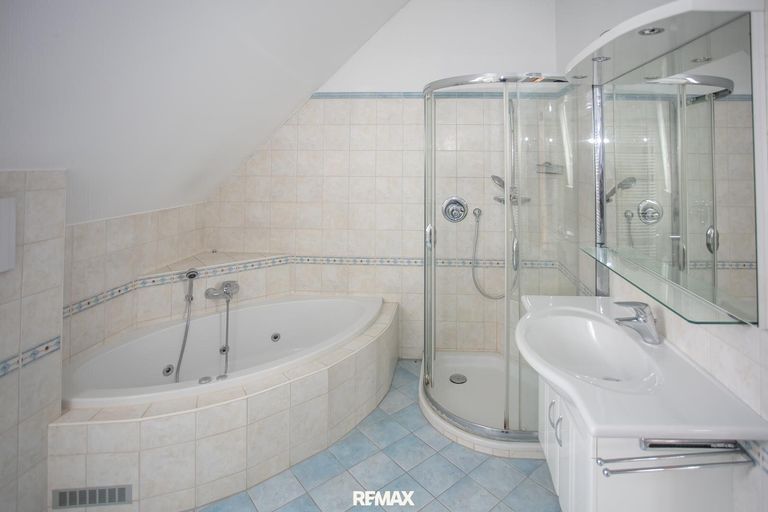 OG_Badezimmer Ansicht 1