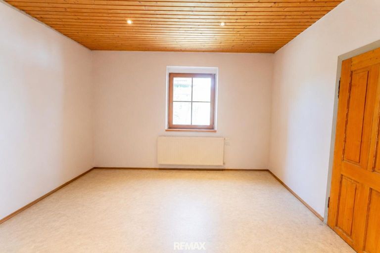 Zimmer 4 Ki generiert
