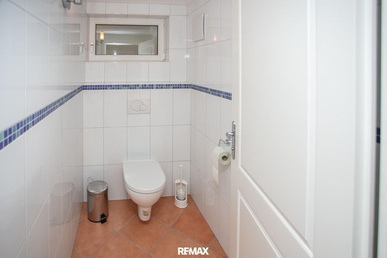 KG-WC