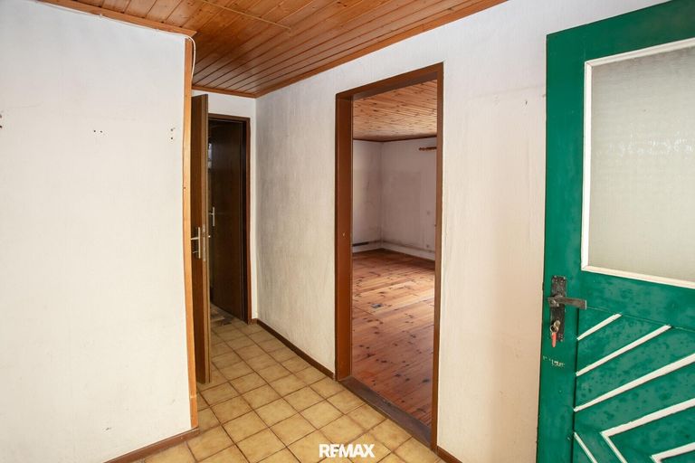 Altbau  Vorraum