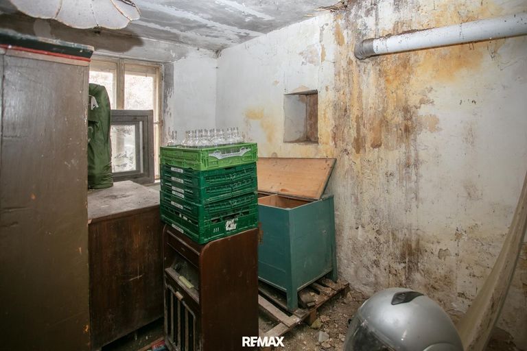 Altbau 