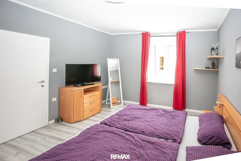 Schlafzimmer OG_ Steiner Landstr. 50