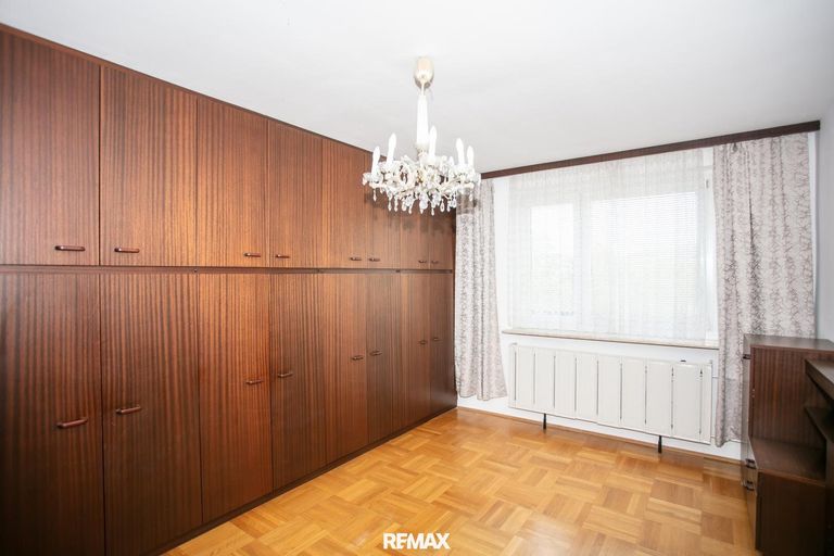 Schlafzimmer Ansicht 2