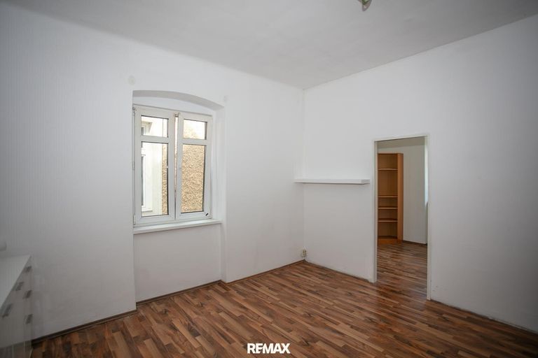 Altbau Whg Top3_Zimmer 2