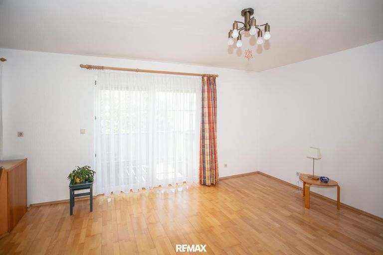 Wohnzimmer Ansicht 1