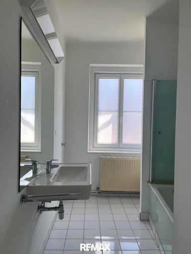 Badezimmer_ Ansicht 1