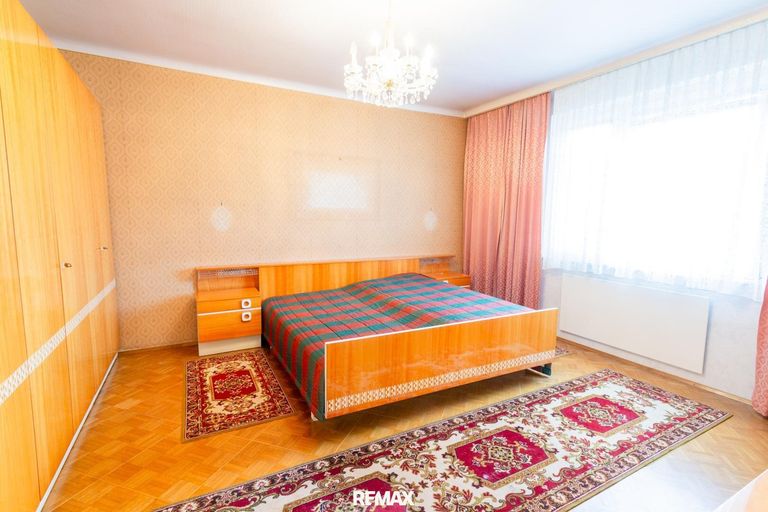 Wohnhaus_OG_Zimmer 1 
