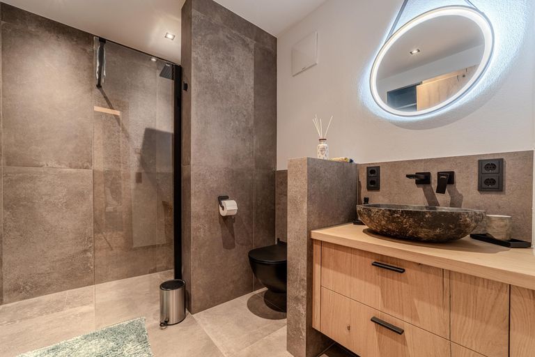 2. Badezimmer