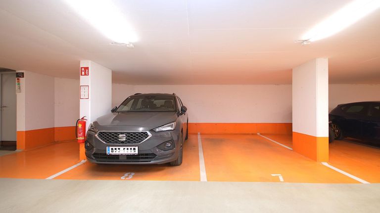 Tiefgaragenplätze