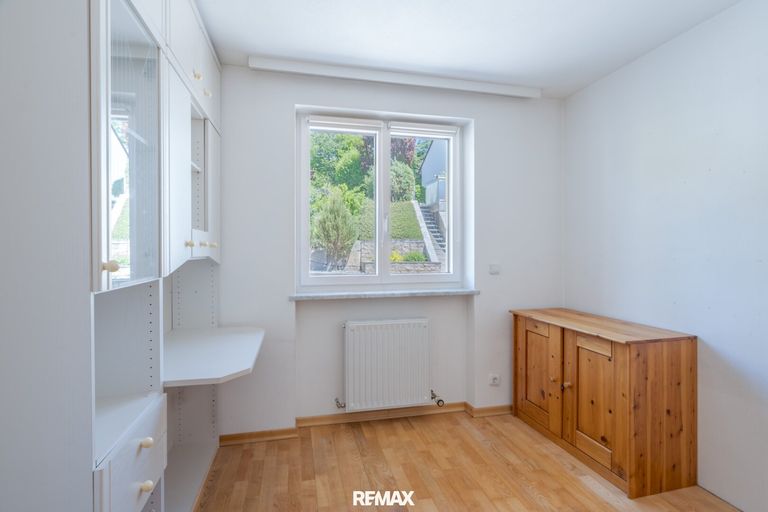 Büro EG