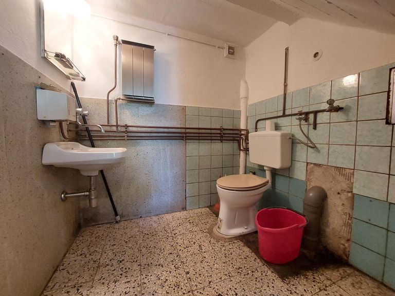 zweite Toilette
