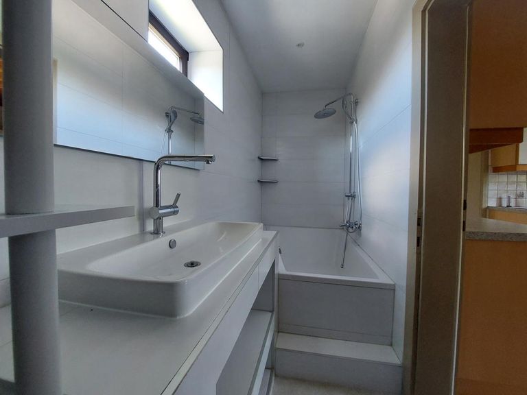 Badezimmer mit Wanne