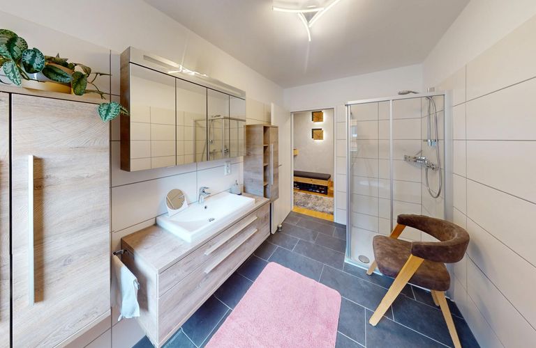 Längenfeld - Wohnung - Badezimmer II