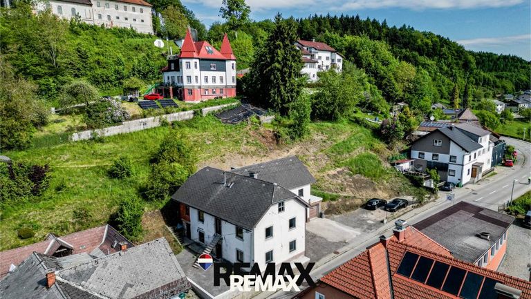 Ansicht aller Grundstücke inkl. Mehrparteienhaus