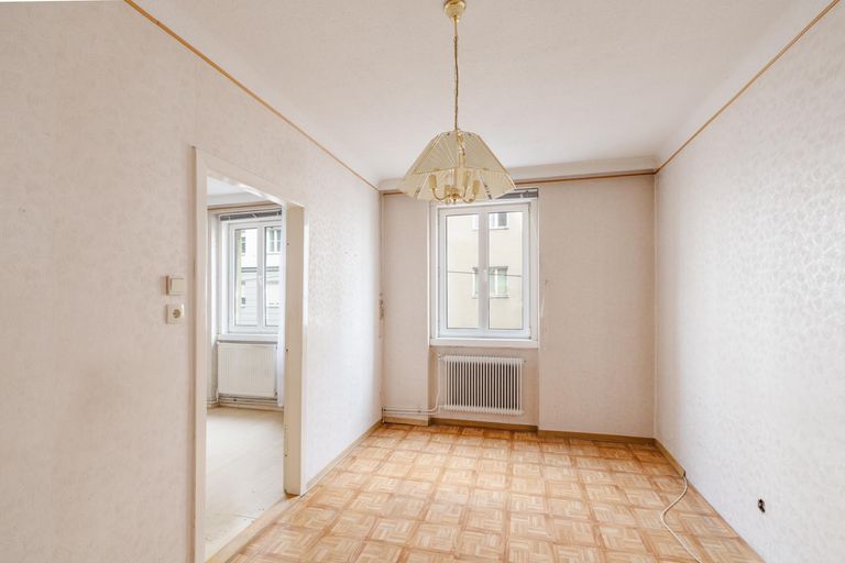 Strassenseitige Räume