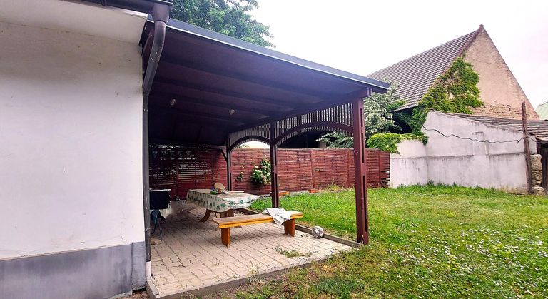 Terrasse und Garten