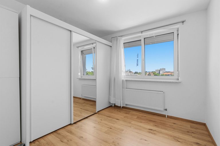 06  ETW 2100 Korneuburg Zimmer 1