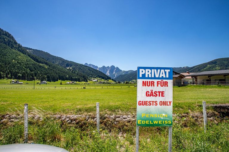 Gästeparkplatz