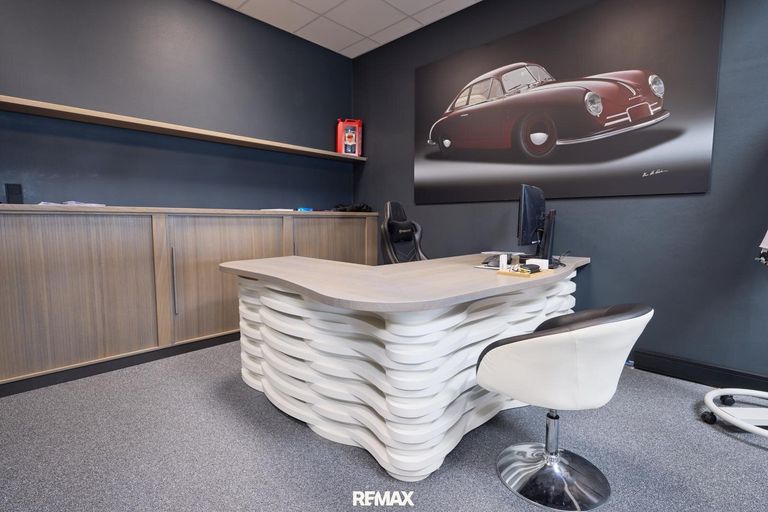 Büro 1
