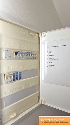 Erdgeschoß - Sicherungskasten im Abstell - bzw. Wirtschaftsraum