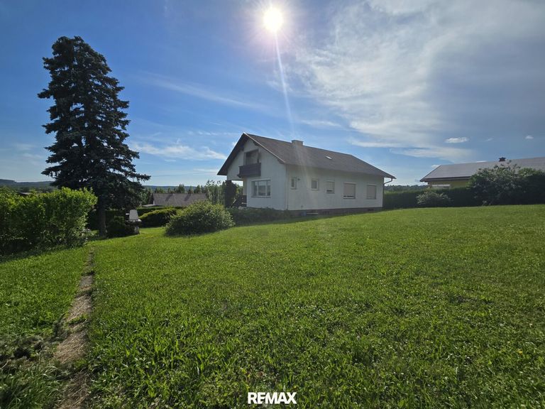 Garten mit Haus