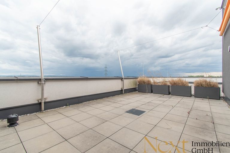 Dachterrasse ohne Sonnenschutz