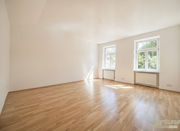 Wohnzimmer / Zimmer 1 (Ansicht 2)