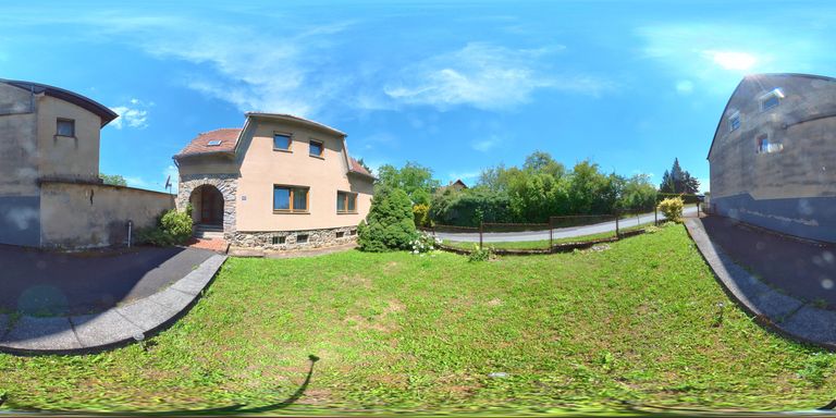 Ansicht vorm Haus