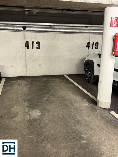 Tiefgaragenstellplatz