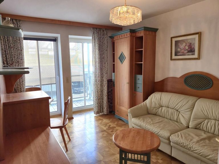 Schlafzimmer 1