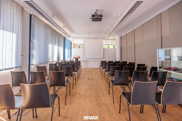 Büro oder Veranstaltungssaal
