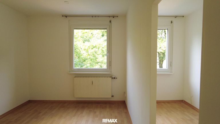 Schlafzimmer 1 mit Umkleideraum