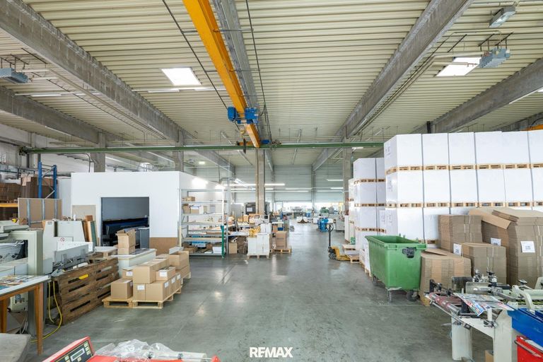 Innenansicht der Lager- und Produktionsfläche