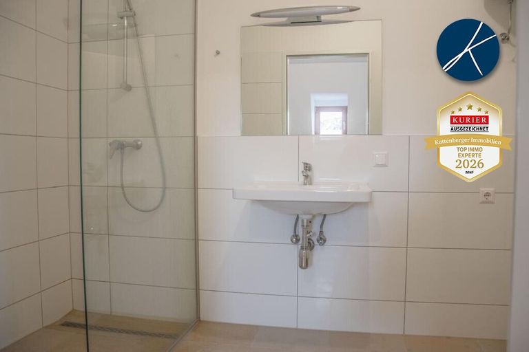 Bad mit Dusche
