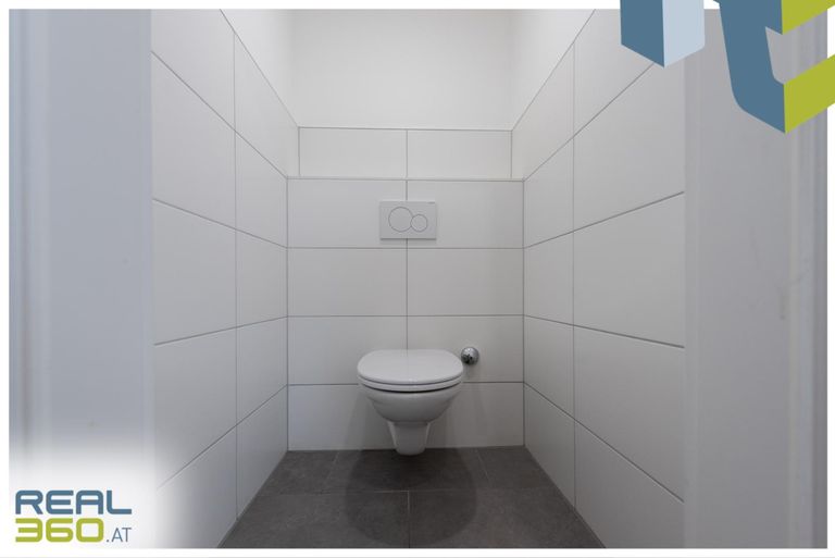 Separate Toilette