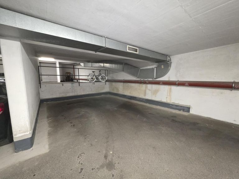 zwei Garagenplätze
