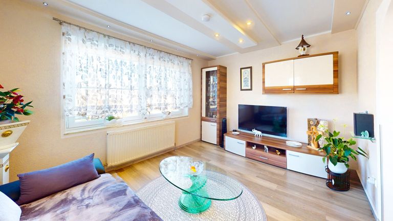 Wohnzimmer (Whg rechts)