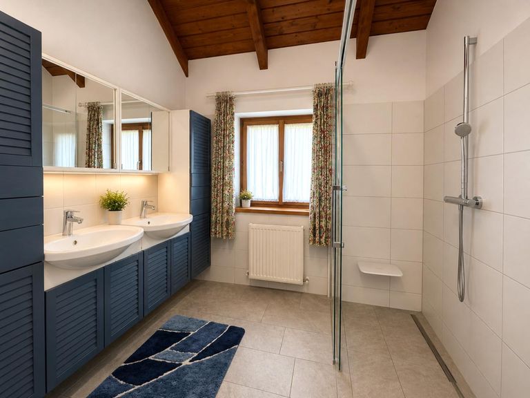 Badezimmer Obergeschoß