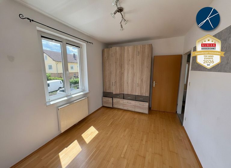 Schlafzimmer 1 (großer Schrank vorhanden)
