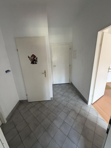8 Vorzimmer