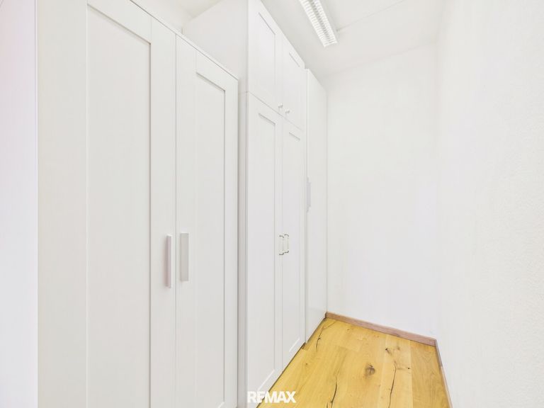 begehbarer Kleiderschrank