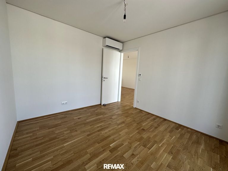 Zimmer 2 OG