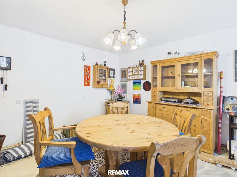 7784- Haus 2 Wohnzimmer