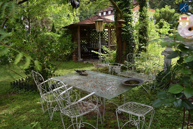 Lauschiger Platz im Garten